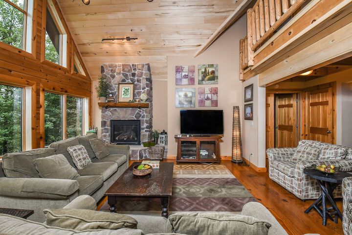 Highlands Heaven by Taylor Made Deep Creek