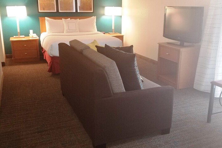 Room 14 of 23