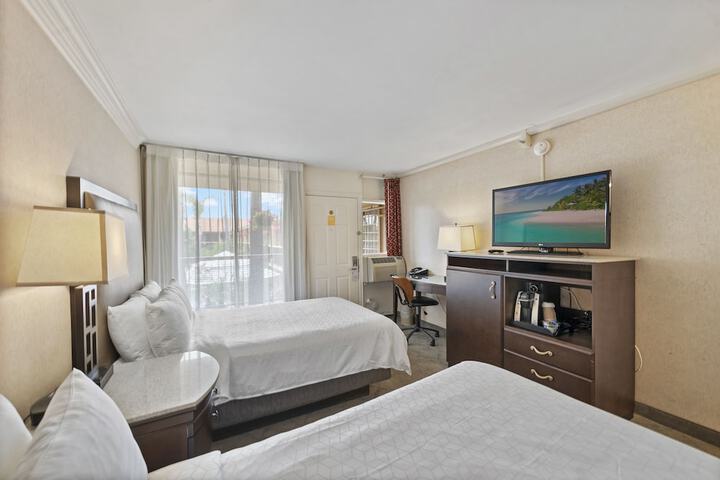 14 West Hotel