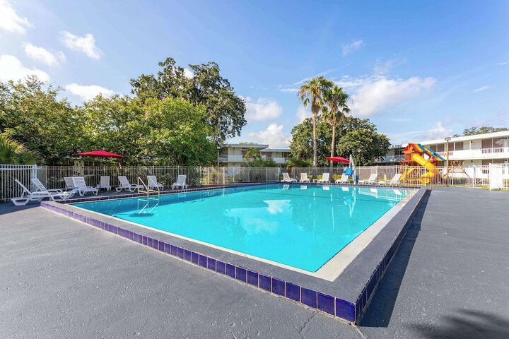 Pool 6 of 69