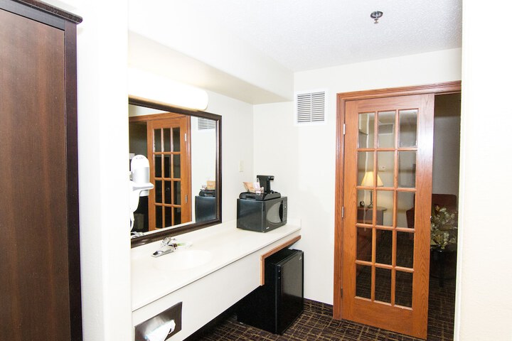 Room 54 of 76