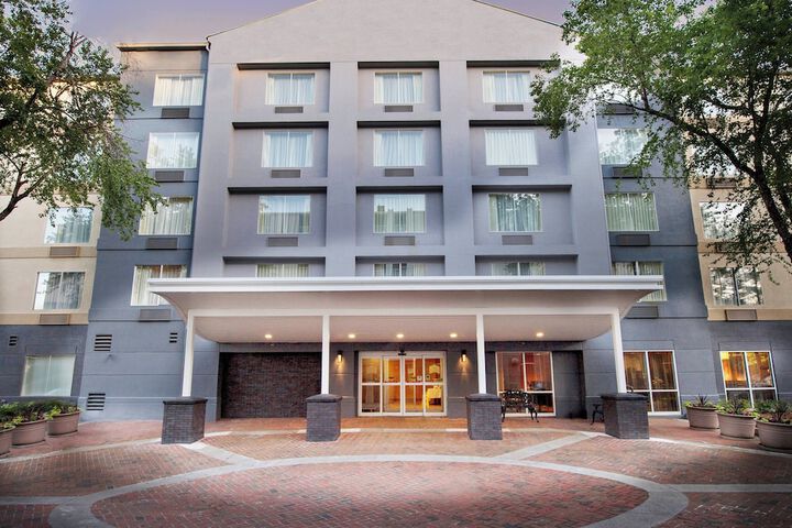 Hotel 2 of 29