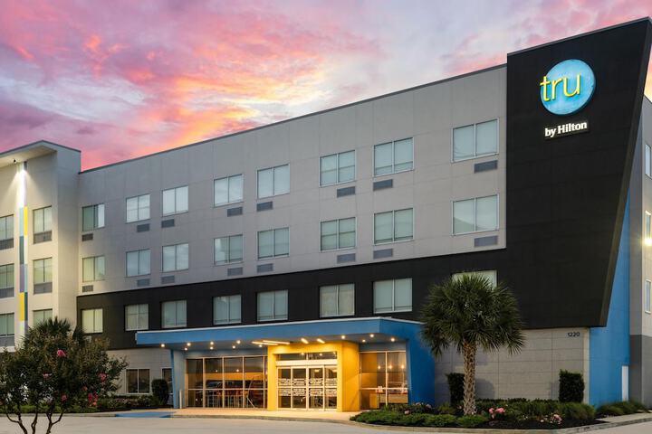 Tru by Hilton Lake Charles