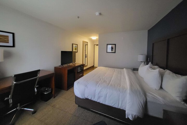 Room 20 of 38