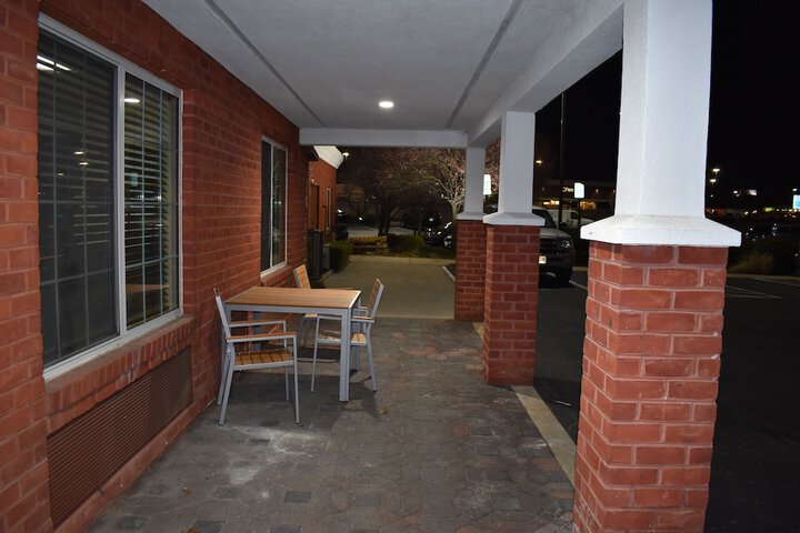 Terrace/Patio 102 of 105
