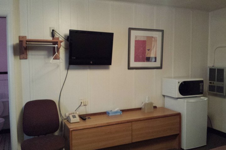 Room 35 of 60