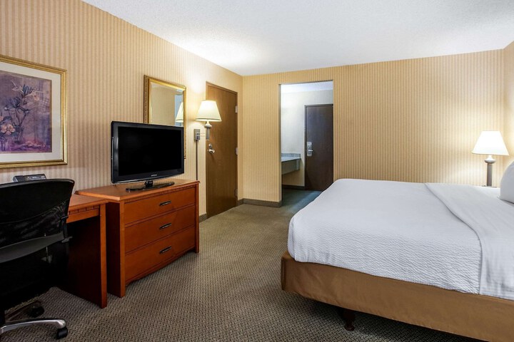 Room 21 of 50