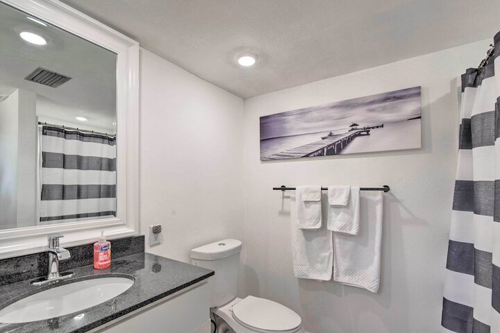 Remodeled Retreat on Homosassa River Canal!