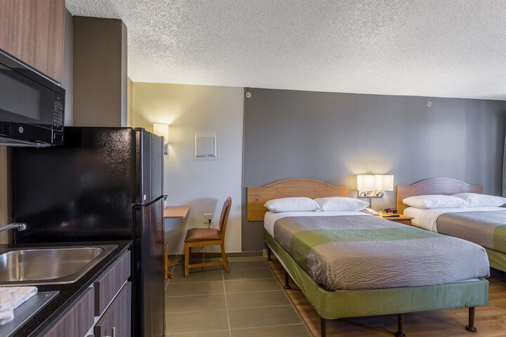 Room 21 of 30
