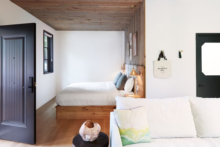 Room 20 of 93