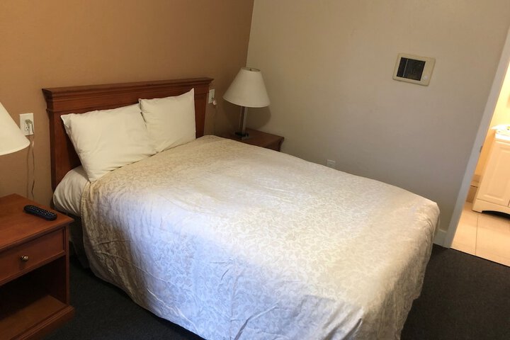 Room 39 of 49