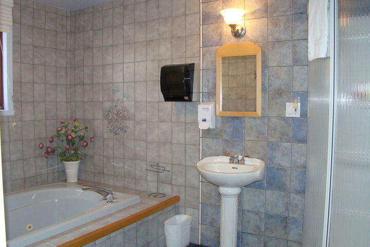 AUBERGE LA SAINTE PAIX