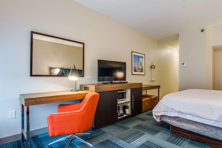 Room 12 of 35