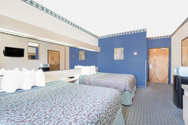 Room 33 of 58