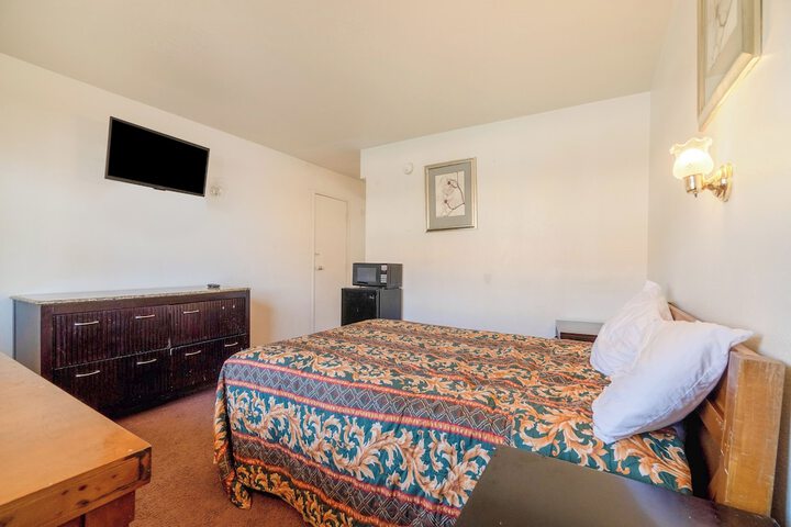 Room 71 of 123
