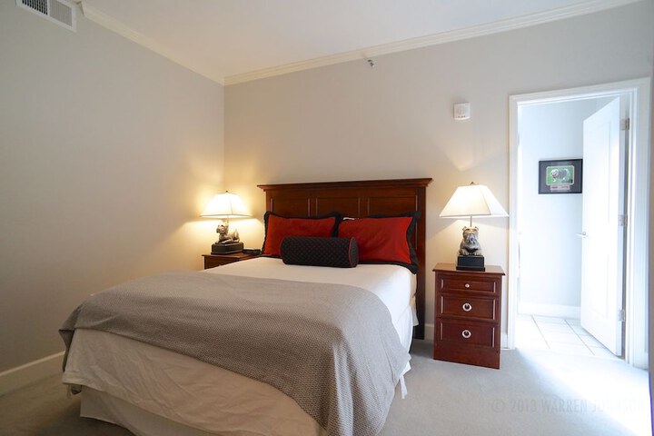 Room 9 of 34