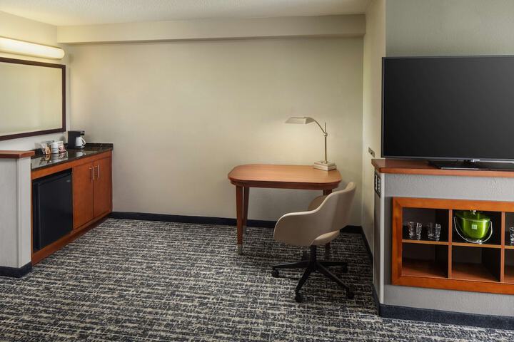 Room 17 of 24