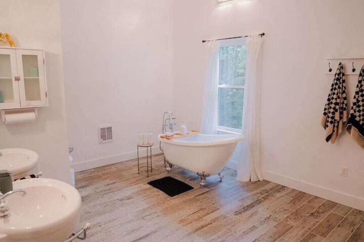 The 312 House a Boho Retreat Hocking Hills