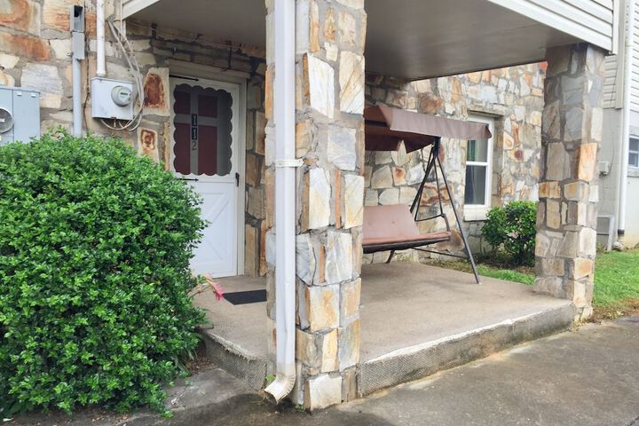 Phillips Historic Motel & Cottages