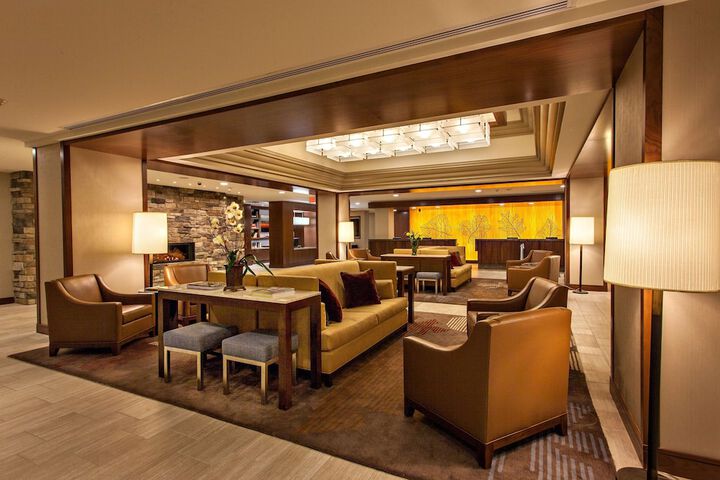 Hotel Interior 6 of 37