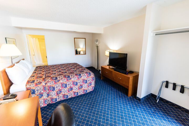 Room 13 of 31