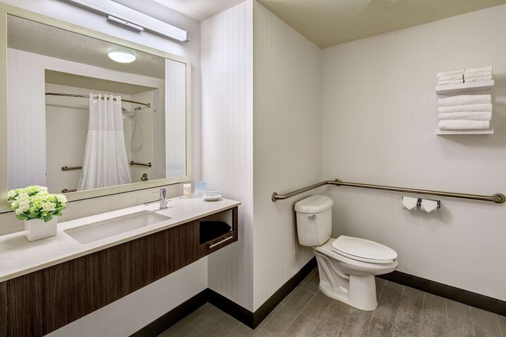 Room 40 of 57