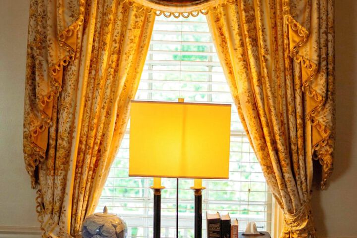 Room 106 of 147
