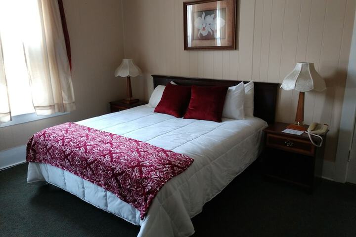 Hotel Wayne