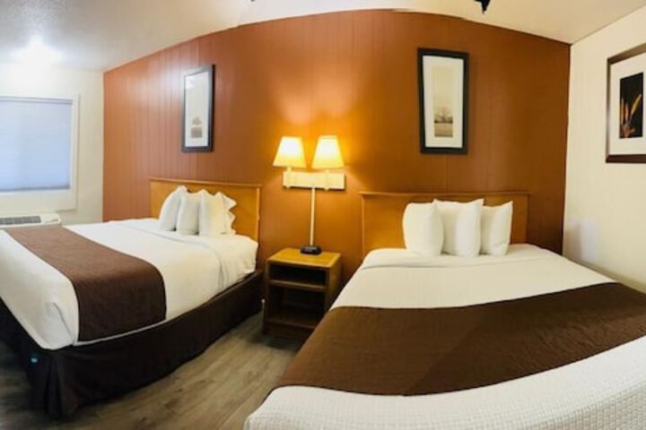 Sparta Inn