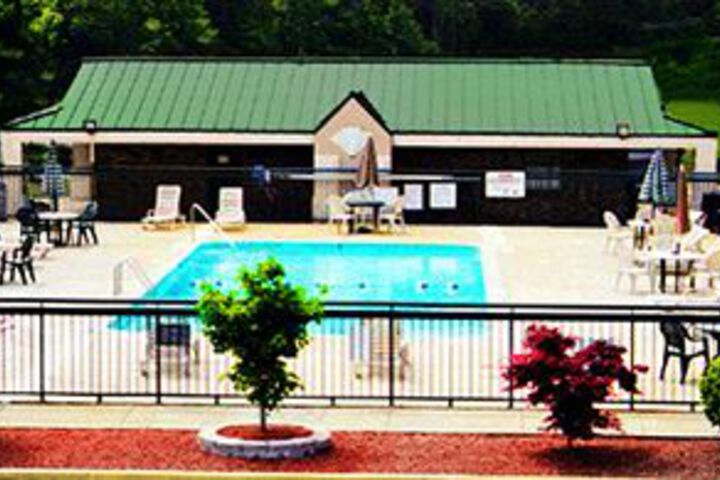 Rodeway Inn & Suites