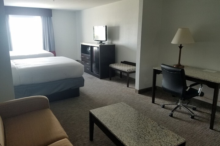Room 48 of 90