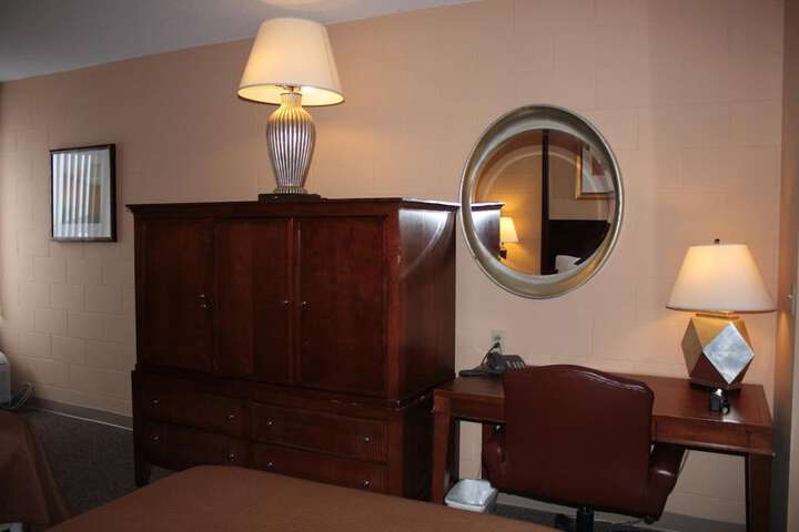 Room 12 of 26