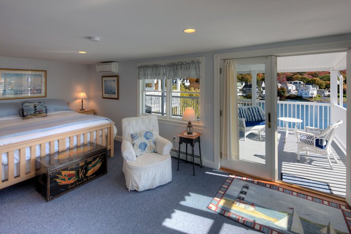 Room 12 of 24