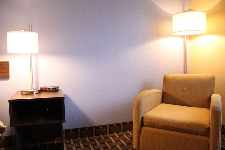 Room 48 of 68