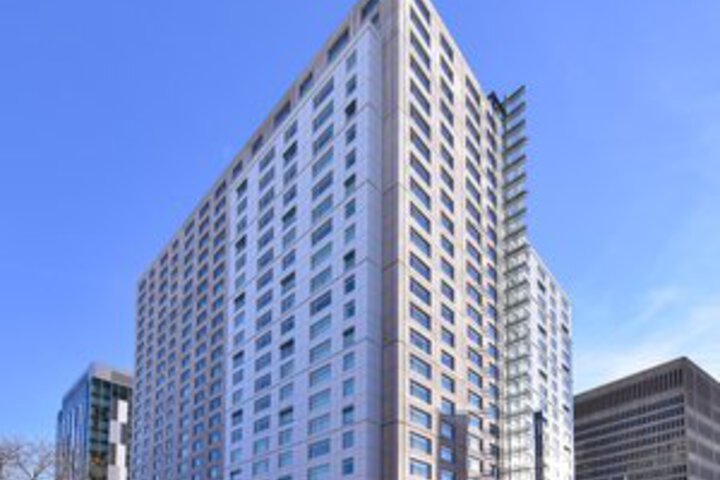 Hotel 6 of 100
