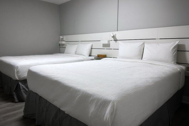 Room 34 of 46
