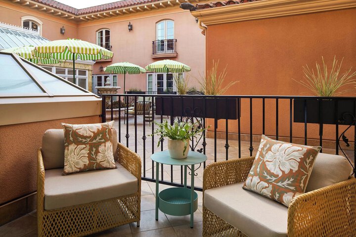 The Carlton Hotel Atascadero – Paso Robles, a Tribute Portfolio Hotel