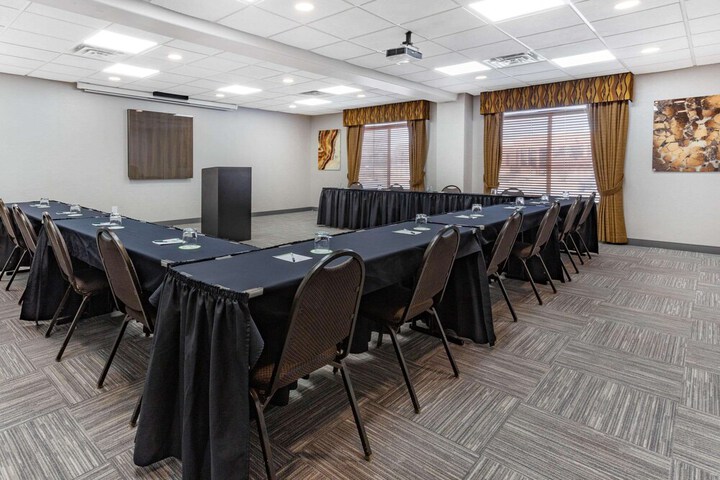 Wingate by Wyndham Tinley Park