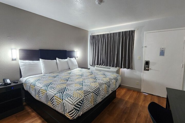 Motel 6 Conroe TX