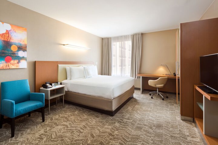 Room 13 of 26