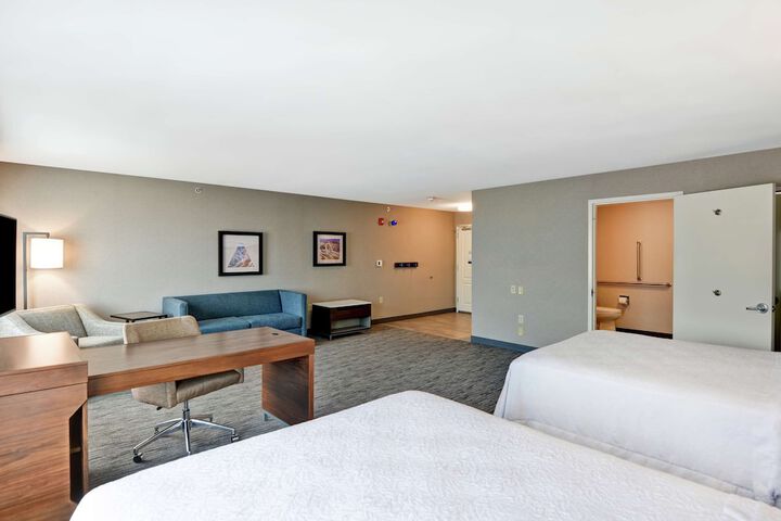 Room 22 of 40