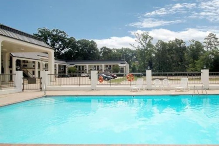 Pool 7 of 33