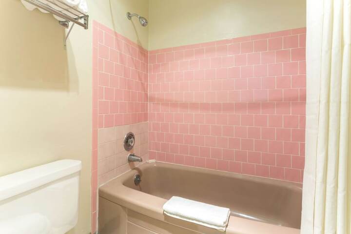 Room 17 of 26
