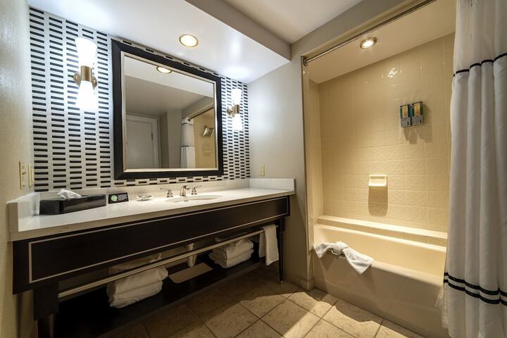 Caesars Southern Indiana Hotel & Casino - a Caesars Rewards Destination