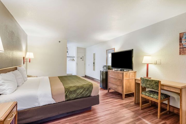Room 25 of 26