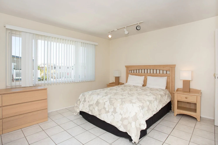 3612 Seashore Drive Abru 4 Bedroom Duplex