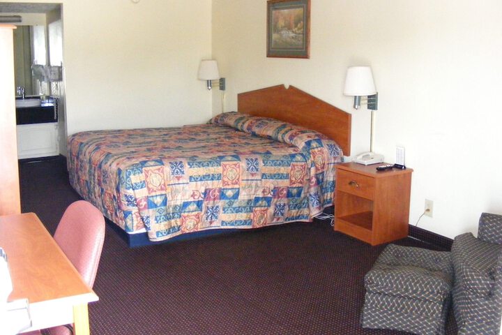 Room 11 of 31