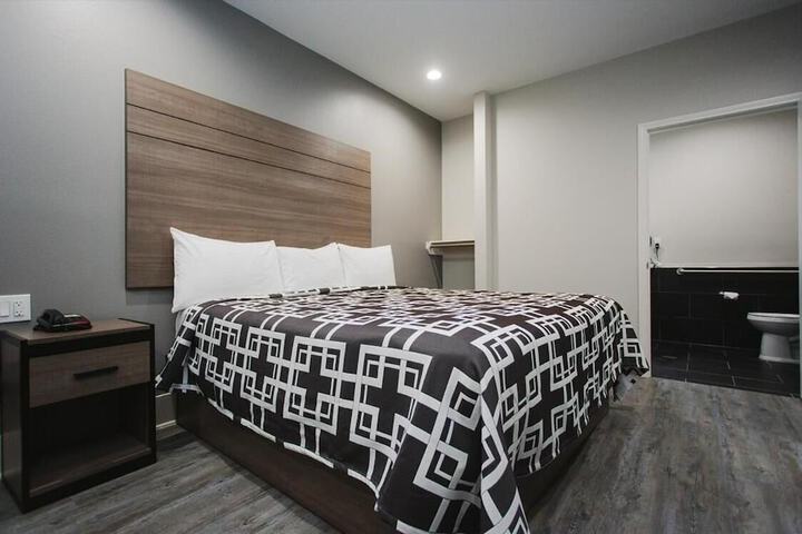 Room 35 of 57