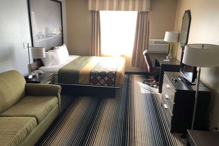 Room 40 of 49