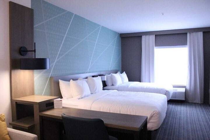 Comfort Suites Richmond East